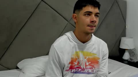 Snapshot of andrew_colleman1 chatting on 11-04-25, 07:18 Colleman online show from 11-04-25, 07:18