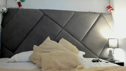 Snapshot of andrew_colleman1 chatting on 11-19-25, 06:13 Colleman online show from 11-19-25, 06:13