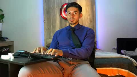 Snapshot of andrew_elliot chatting on 02-04-26, 01:55 Andrew online show from 02-04-26, 01:55