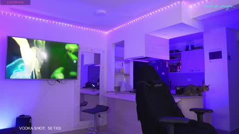 Snapshot of andrew_magic chatting on 09-11-25, 03:50 --- online show from 09-11-25, 03:50