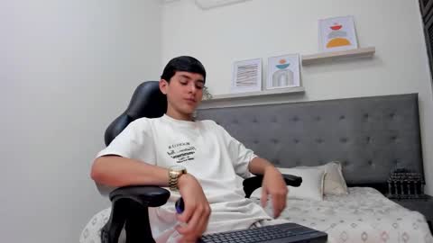 andrew restrepo online show from 03-07-26, 04:15