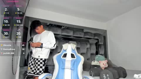 Andrew M. online show from 02-26-25, 05:31