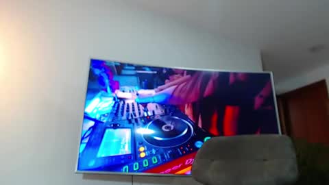 ANDREW WEST online show from 01-15-25, 02:27