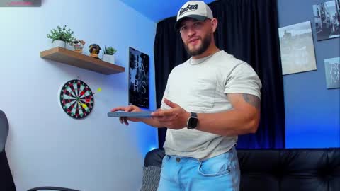 Andrew Diaz online show from 02-06-25, 04:10