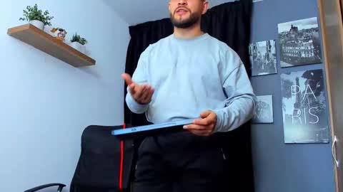 Andrew Diaz online show from 11-19-25, 03:39