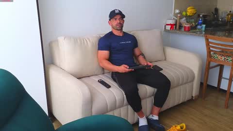 Andrew online show from 01-09-25, 04:39