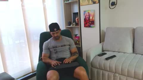 Andrew online show from 02-25-26, 11:03