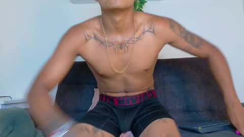 Snapshot of andrewkenoxx_ chatting on 02-17-26, 07:31 ANDREW KENNOXX online show from 02-17-26, 07:31