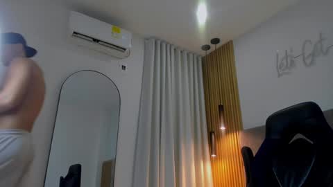 Andrewlamar21 online show from 12-12-24, 05:48