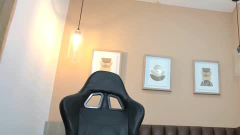 Andrewlamar21 online show from 12-24-24, 05:34