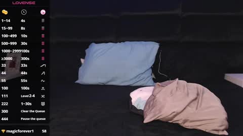 Snapshot of andrewmhilton_ chatting on 01-08-25, 04:23 andrewmhilton_ online show from 01-08-25, 04:23