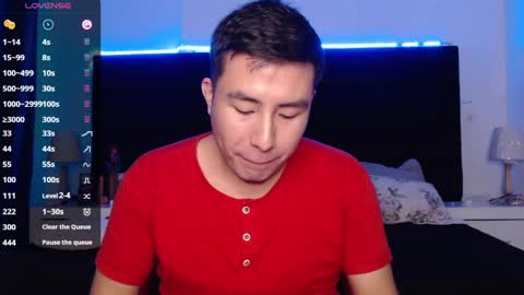 Snapshot of andrewmhilton_ chatting on 01-19-25, 05:26 andrewmhilton_ online show from 01-19-25, 05:26