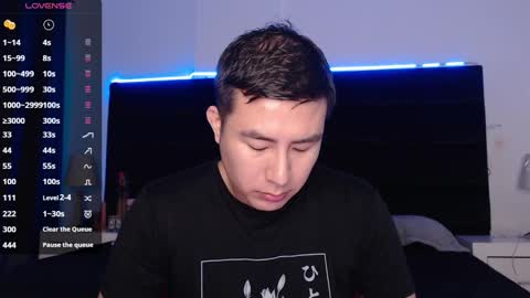 Snapshot of andrewmhilton_ chatting on 01-23-25, 02:23 andrewmhilton_ online show from 01-23-25, 02:23