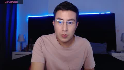 Snapshot of andrewmhilton_ chatting on 01-27-25, 02:42 andrewmhilton_ online show from 01-27-25, 02:42