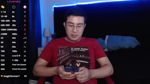 Snapshot of andrewmhilton_ chatting on 02-05-25, 01:04 andrewmhilton_ online show from 02-05-25, 01:04