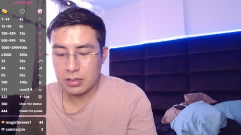 Snapshot of andrewmhilton_ chatting on 02-06-25, 08:02 andrewmhilton_ online show from 02-06-25, 08:02