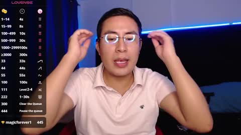 Snapshot of andrewmhilton_ chatting on 02-17-25, 03:04 andrewmhilton_ online show from 02-17-25, 03:04