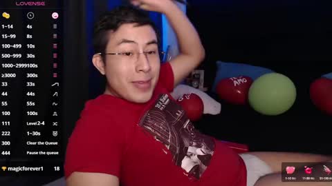 Snapshot of andrewmhilton_ chatting on 02-22-25, 02:17 andrewmhilton_ online show from 02-22-25, 02:17