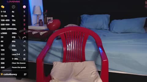 Snapshot of andrewmhilton_ chatting on 02-28-25, 12:43 andrewmhilton_ online show from 02-28-25, 12:43