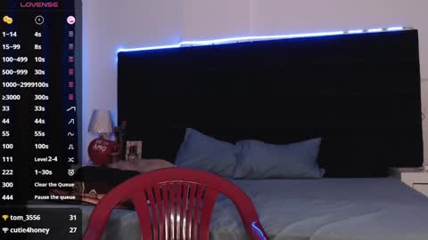 Snapshot of andrewmhilton_ chatting on 03-01-25, 01:22 andrewmhilton_ online show from 03-01-25, 01:22