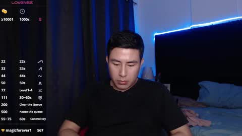 Snapshot of andrewmhilton_ chatting on 03-09-25, 04:27 andrewmhilton_ online show from 03-09-25, 04:27