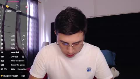 Snapshot of andrewmhilton_ chatting on 03-09-25, 08:21 andrewmhilton_ online show from 03-09-25, 08:21