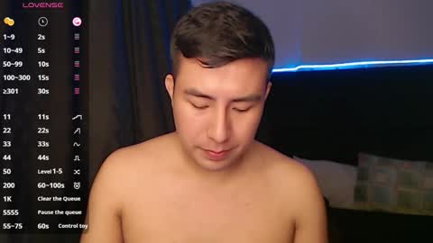 Snapshot of andrewmhilton_ chatting on 09-18-25, 07:10 andrewmhilton_ online show from 09-18-25, 07:10