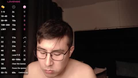 Snapshot of andrewmhilton_ chatting on 10-13-25, 06:35 andrewmhilton_ online show from 10-13-25, 06:35