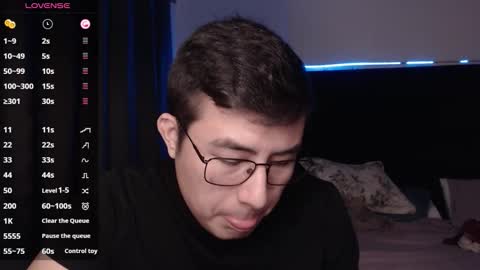 Snapshot of andrewmhilton_ chatting on 11-15-25, 07:05 andrewmhilton_ online show from 11-15-25, 07:05