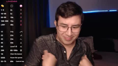 Snapshot of andrewmhilton_ chatting on 11-18-25, 07:13 andrewmhilton_ online show from 11-18-25, 07:13