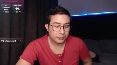 Snapshot of andrewmhilton_ chatting on 11-30-25, 06:06 andrewmhilton_ online show from 11-30-25, 06:06