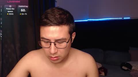 Snapshot of andrewmhilton_ chatting on 12-01-25, 06:07 andrewmhilton_ online show from 12-01-25, 06:07