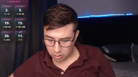 Snapshot of andrewmhilton_ chatting on 12-05-25, 03:04 andrewmhilton_ online show from 12-05-25, 03:04