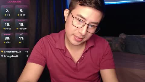 Snapshot of andrewmhilton_ chatting on 12-14-25, 06:30 andrewmhilton_ online show from 12-14-25, 06:30