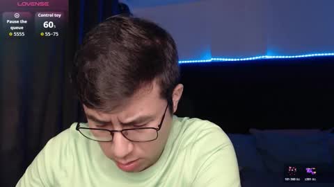 andrewmhilton_ online show from 03-10-26, 08:41