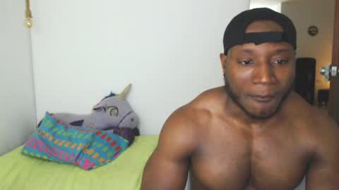 Snapshot of andrewoconnor__ chatting on 12-02-24, 01:03 Andrew Oconnor online show from 12-02-24, 01:03