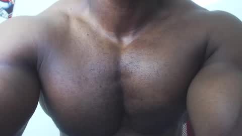 Snapshot of andrewoconnor__ chatting on 01-04-25, 04:00 Andrew Oconnor online show from 01-04-25, 04:00