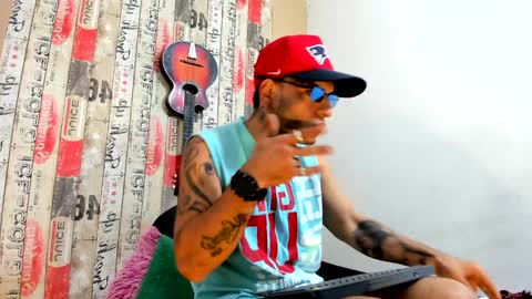   online show from 01-05-25, 01:47