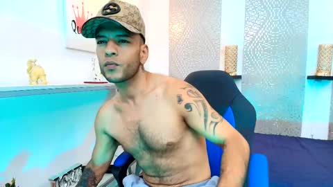   online show from 02-09-25, 07:30