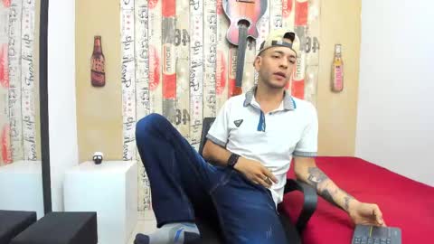   online show from 02-23-25, 07:49