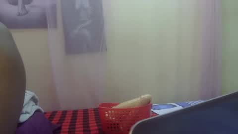 Snapshot of andrian_ chatting on 02-27-25, 10:04 Andrian online show from 02-27-25, 10:04