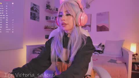 Victoria Senz  online show from 04-09-26, 08:47