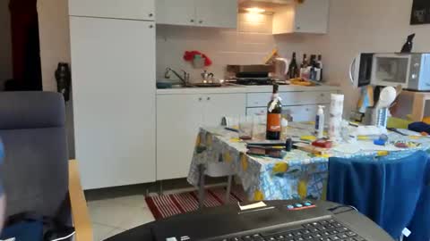 androx77 online show from 04-06-26, 05:25