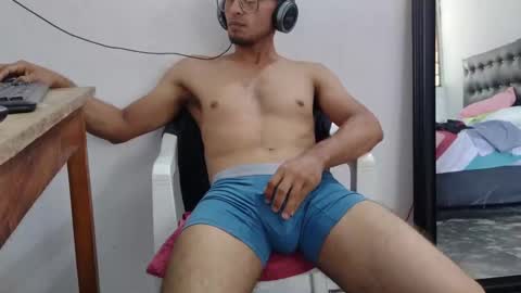 Snapshot of andru_sex1 chatting on 02-03-25, 04:10 Andru online show from 02-03-25, 04:10