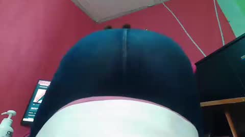 Snapshot of andrykasandry chatting on 10-26-25, 01:22 andrykasandry online show from 10-26-25, 01:22