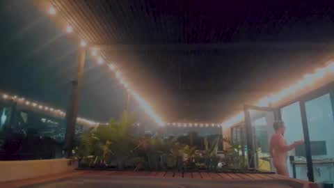 Snapshot of andy0pandi chatting on 03-05-25, 09:16 Andrew online show from 03-05-25, 09:16