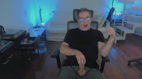 Andrew online show from 04-17-26, 06:44