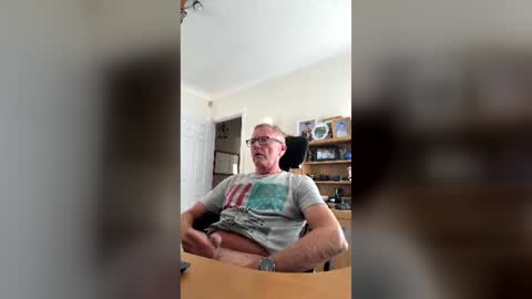 andy1234518 online show from 07-14-26, 02:01