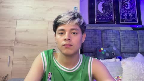 Andy online show from 12-04-24, 03:21