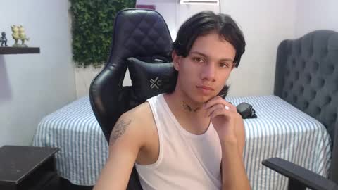 andy_dan1 online show from 01-20-25, 01:42